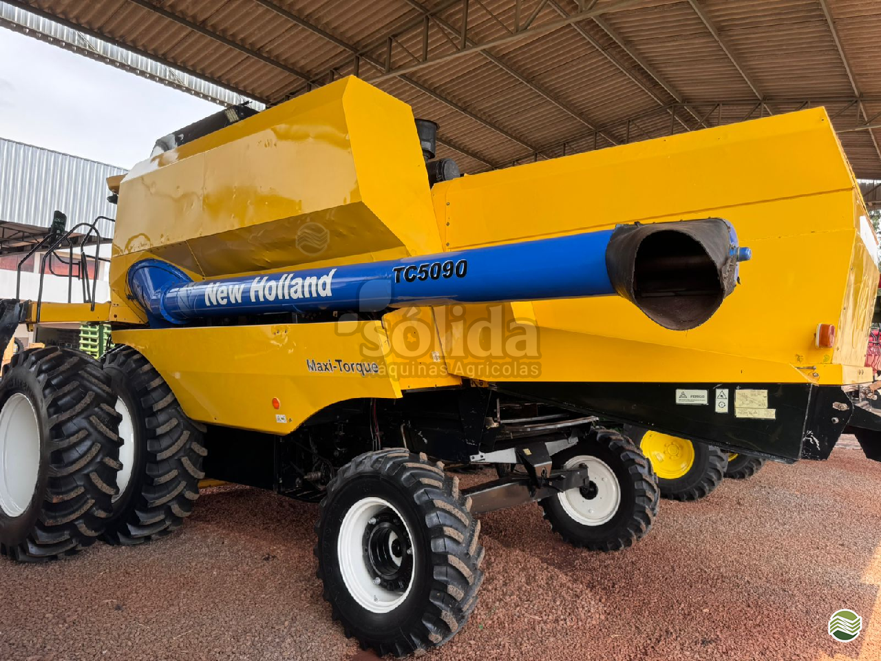 COLHEITADEIRA NEW HOLLAND TC 5090 Sólida Máquinas Agrícolas ERECHIM RIO GRANDE DO SUL RS